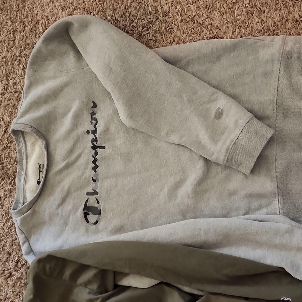 Boys Champion Sweatshirts